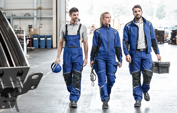 Neue Schnitte und durchdachte Lösungen in vielen Details machen die Bodyforce Workwear von Kübler strapazierfähig und bequem. (Foto © Paul H. Kübler Bekleidungswerk GmbH & Co. KG)